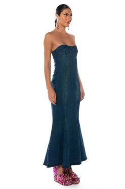 DINNER DATE VIBE FLARE DENIM MAXI DRESS 10 DINNER DATE VIBE FLARE DENIM MAXI DRESS -AKIRA Shop dinner date vibe flare denim maxi dress dark blue 3 3