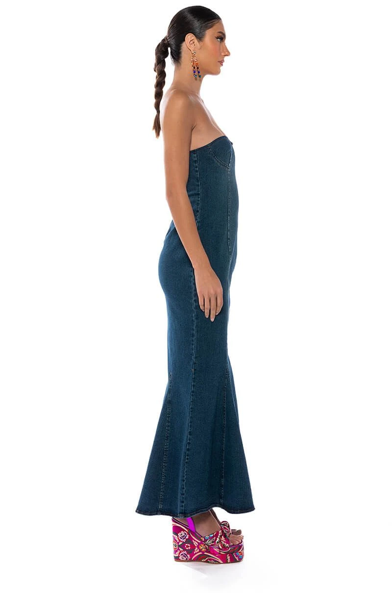 DINNER DATE VIBE FLARE DENIM MAXI DRESS 6 DINNER DATE VIBE FLARE DENIM MAXI DRESS - Image 4