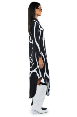 EUROPE GETAWAY BUTTON DOWN MAXI DRESS -AKIRA Shop europe getaway button down maxi dress black white 7 7