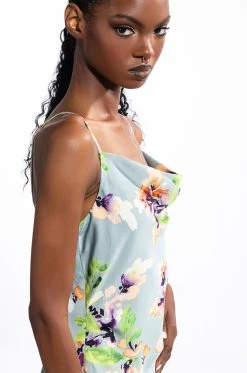 FLORAL PICTURE OF CLASS SATIN SLIP DRESS 11 FLORAL PICTURE OF CLASS SATIN SLIP DRESS -AKIRA Shop floral picture of class satin slip dress light green 5 5
