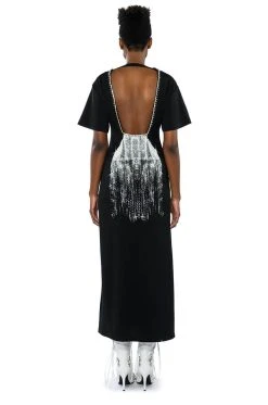 ILLUSIONS EMBELLISHED SPIKE DETAIL GRAPHIC MAXI DRESS 15 ILLUSIONS EMBELLISHED SPIKE DETAIL GRAPHIC MAXI DRESS -AKIRA Shop illusions embellished spike detail graphic maxi dress black 6 6