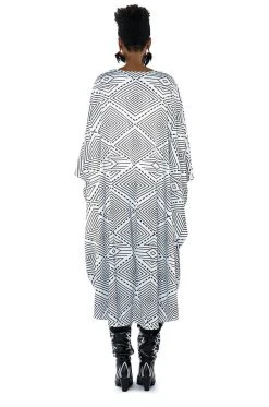 KONA PRINTED HIGH LOW KAFTAN MAXI DRESS -AKIRA Shop kona printed high low kaftan maxi dress black white 6 6