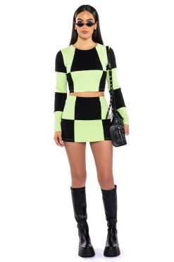 SHEGO SOFT STRETCH MINI SKIRT 16 SHEGO SOFT STRETCH MINI SKIRT -AKIRA Shop shego soft stretch mini skirt green multi 5 5
